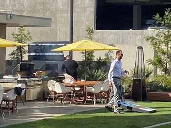 Gas bbqs with community tables and cafe seating